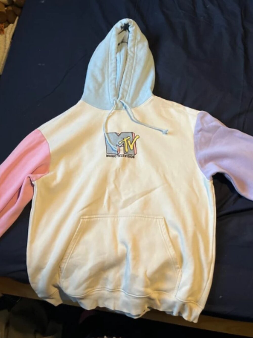 H&M Multicolor Hoodie – Size M 🌈